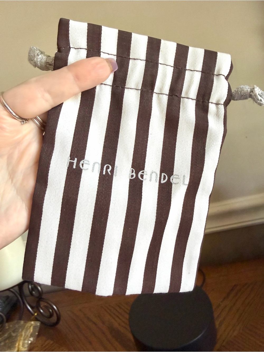 Henri Bendel 4pc set Brown & White Striped Drawstring Pouch for jewelry or more